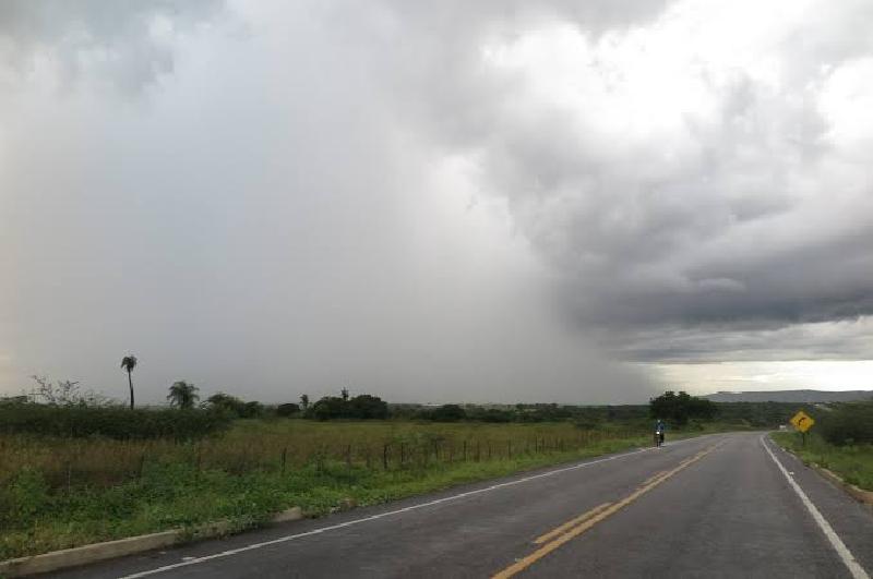 Franca terá quinta-feira de sol entre nuvens, calor de 28°C e chance de chuva