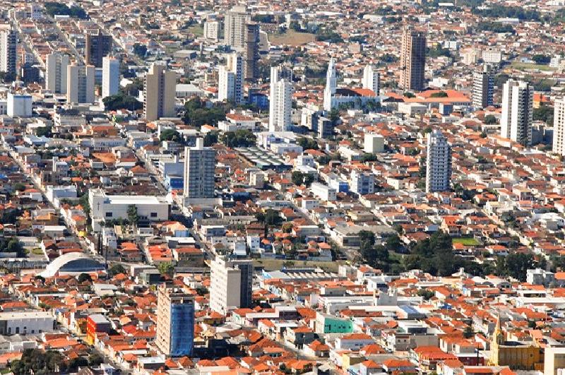Franca e cidades da região devem ter domingo de chuva e queda nas temperaturas